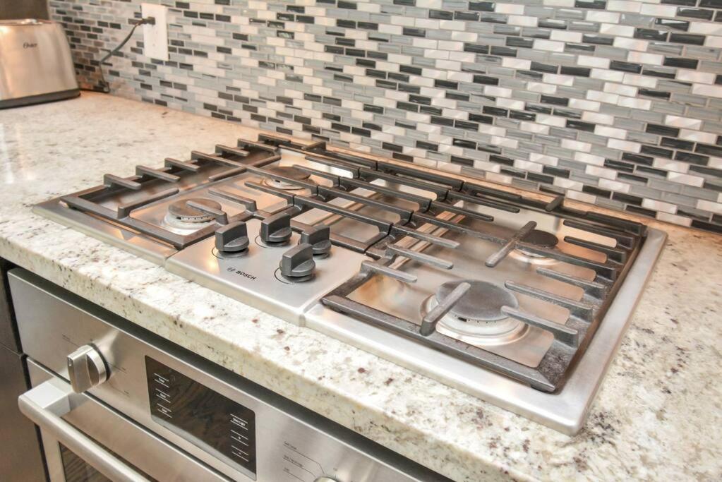 Skyline Views - Sleeps 10 Home Near Downtown Houston Exterior foto